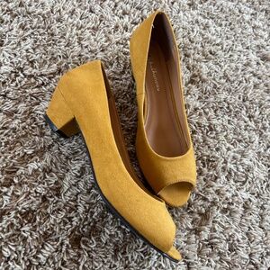 CL by Laundry mustard yellow suede peep toe low heels - size 9